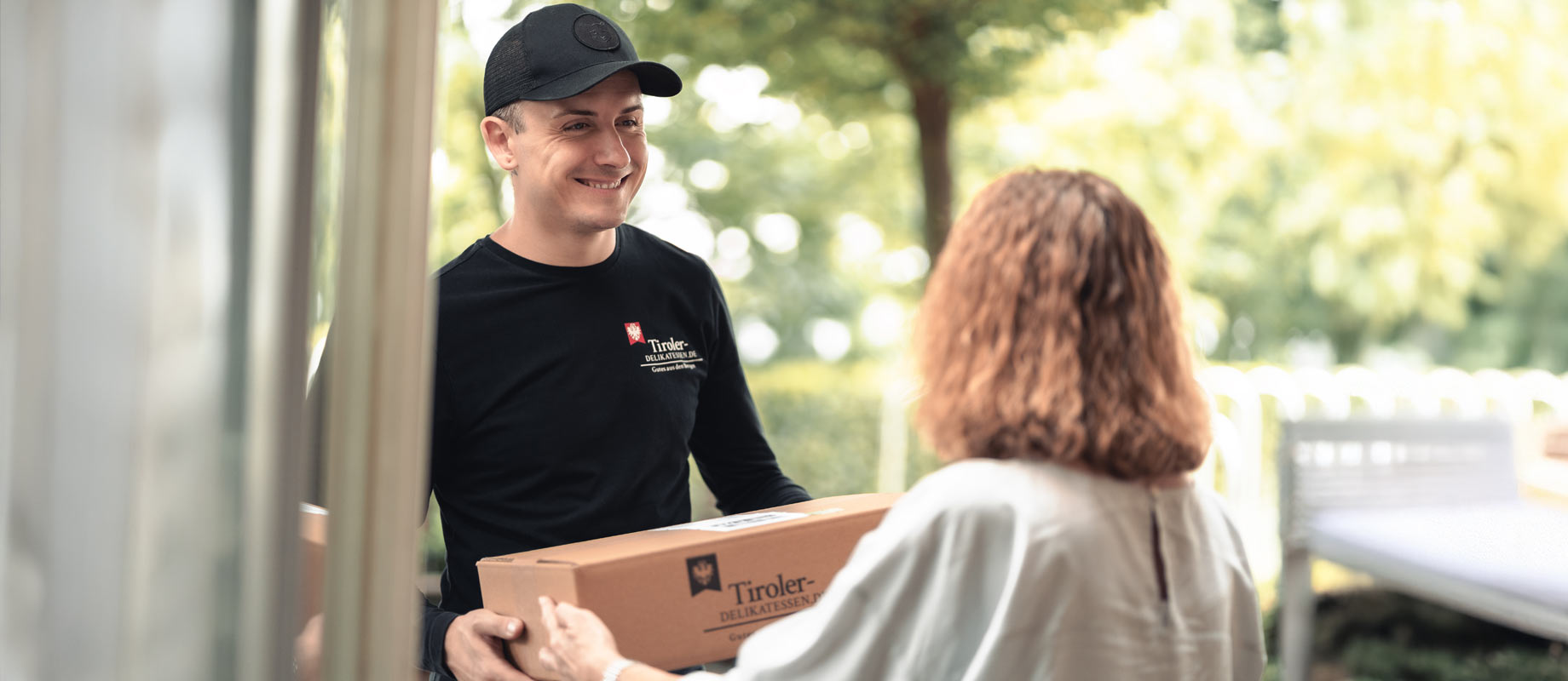 Hochwertige Branding-Fotos für den Online-Auftritt von Almgourmet Tiroler Delikatessen.